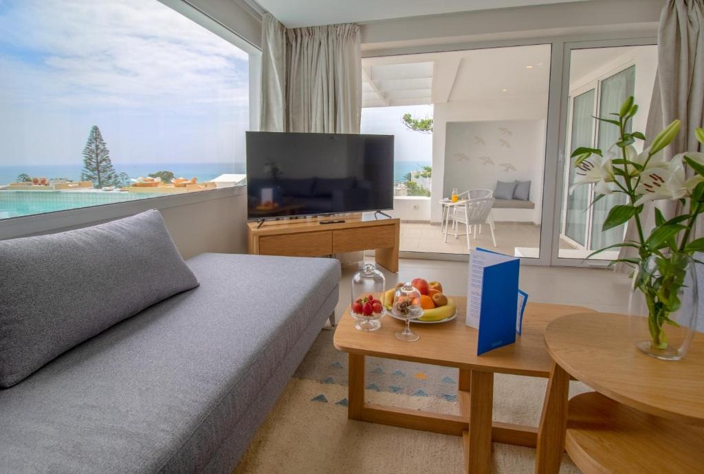 هتل رویال آزور تالاسا